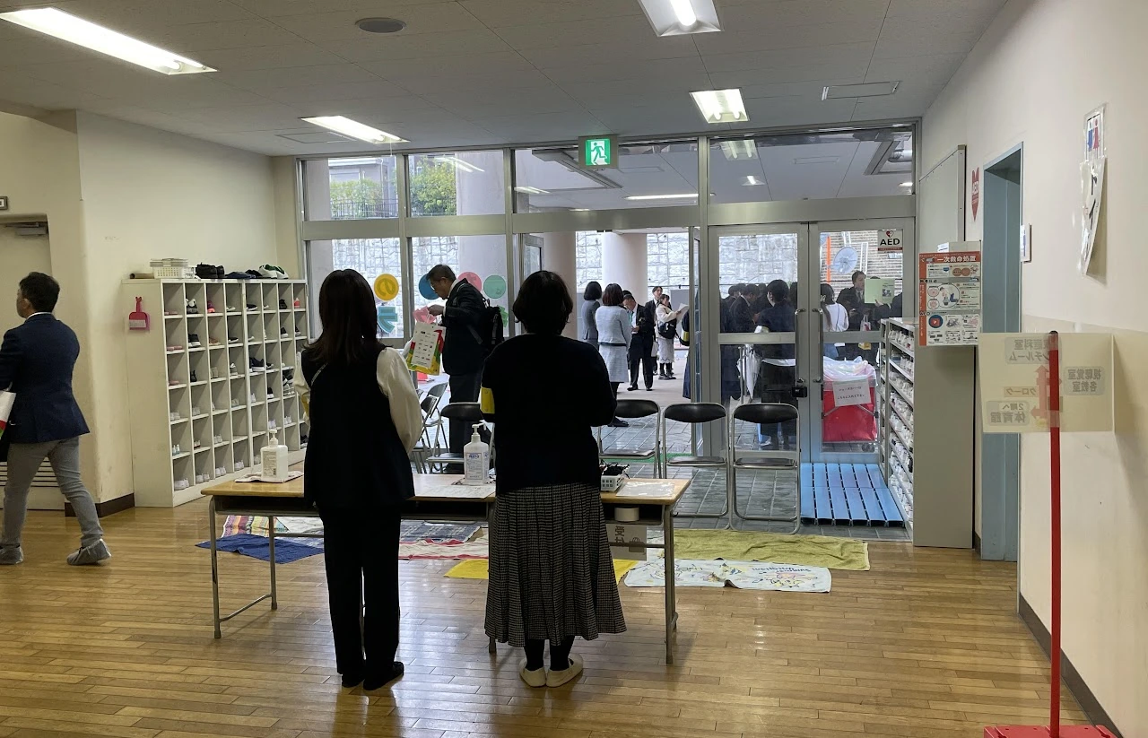 活動のようす・案内資料